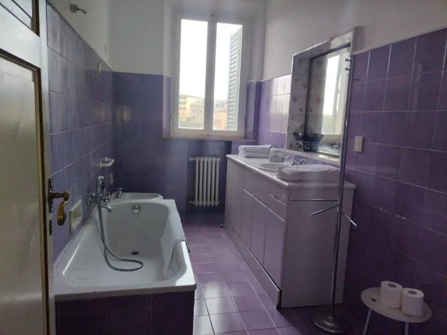 סיינה Appartamento Incantevole Con Loggia Sui Tetti 0*,  איטליה
