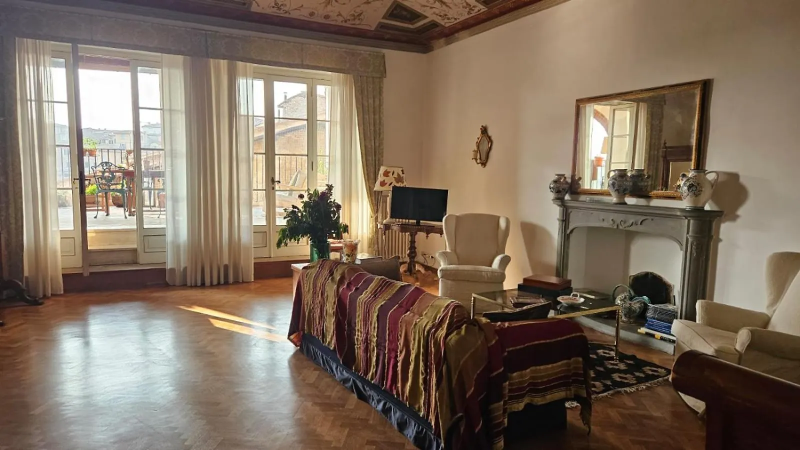 דירה סיינה Appartamento Incantevole Con Loggia Sui Tetti