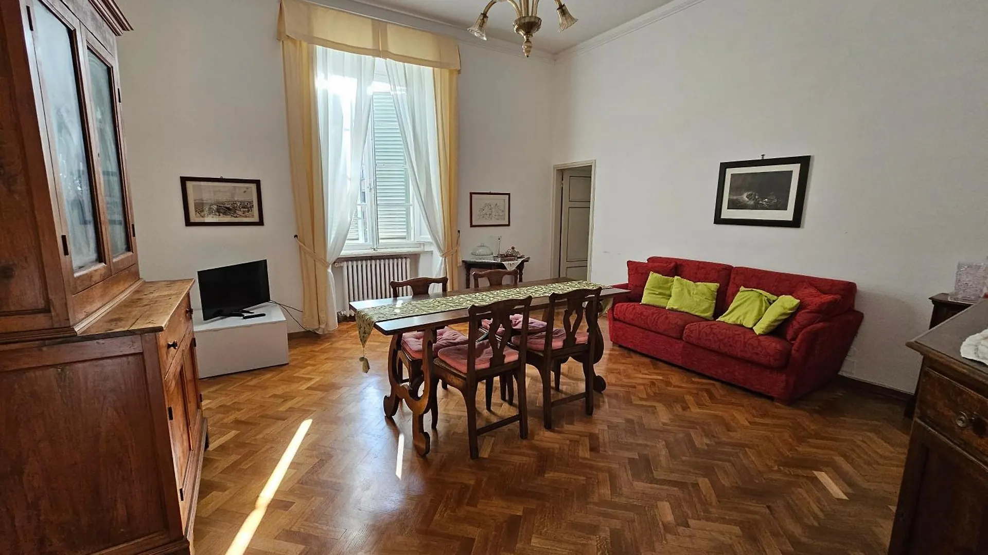Appartamento Incantevole Con Loggia Sui Tetti Siena Apartamento