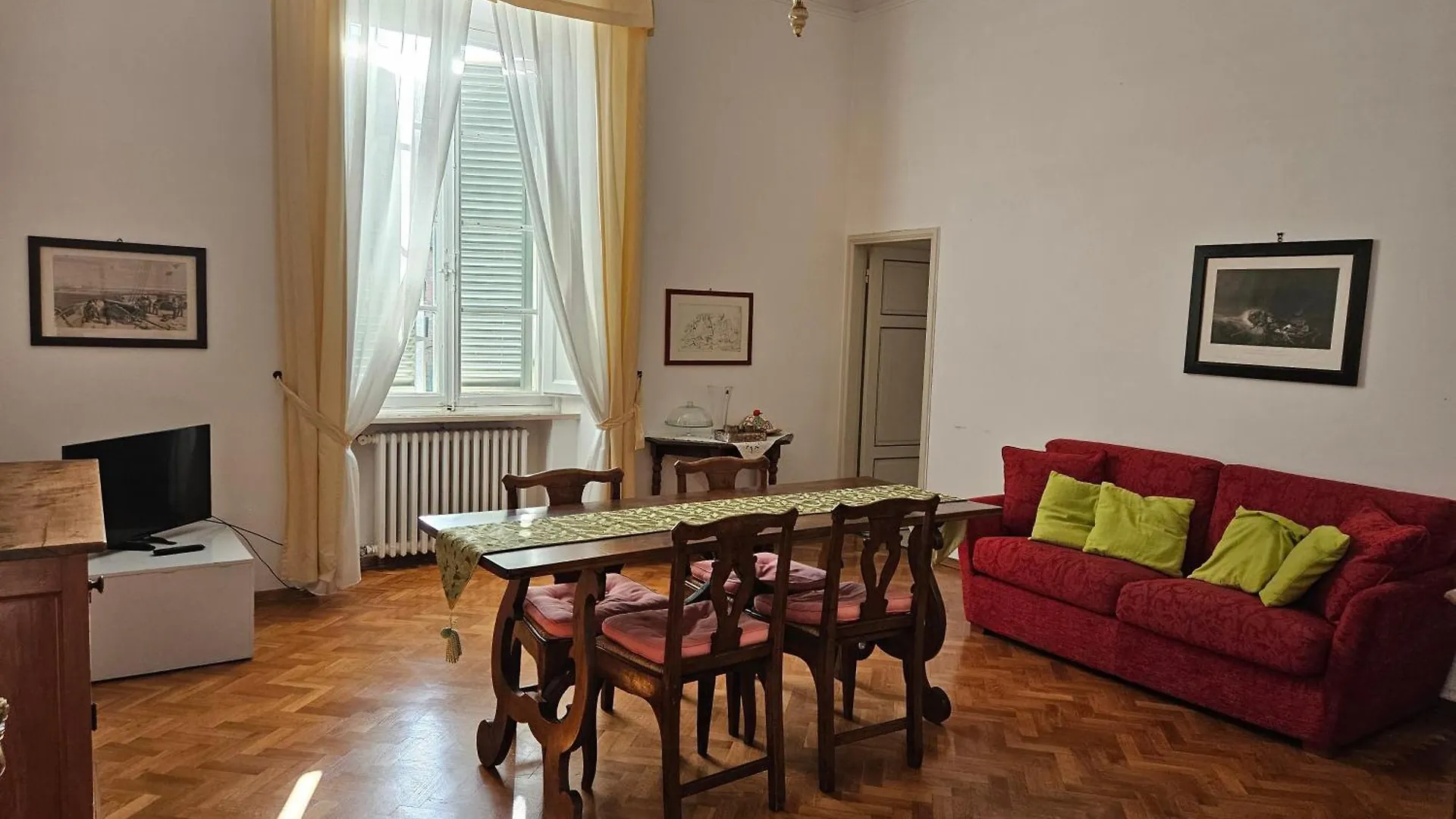 Appartamento Incantevole Con Loggia Sui Tetti Siena